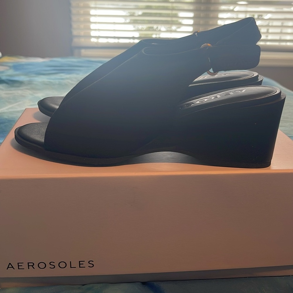 AEROSOLES Black Slingback Wedge Heel Sandals with Cushioned Footbed - Picture 5 of 8